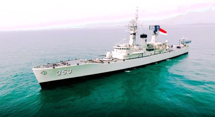 KRI Yos Sudarso 353 KRI Yos Sudarso 353