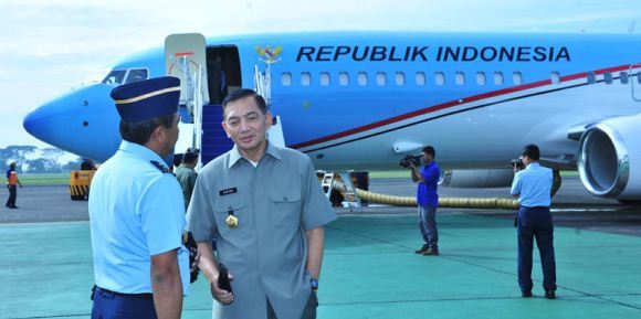 Wamenhan dan pesawat kepresidenan
