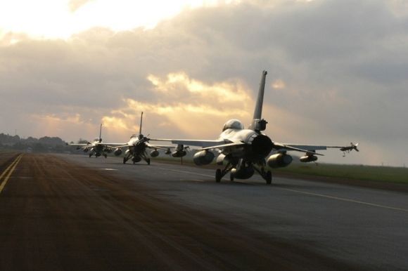 F-16 TNI AU F-16 TNI AU