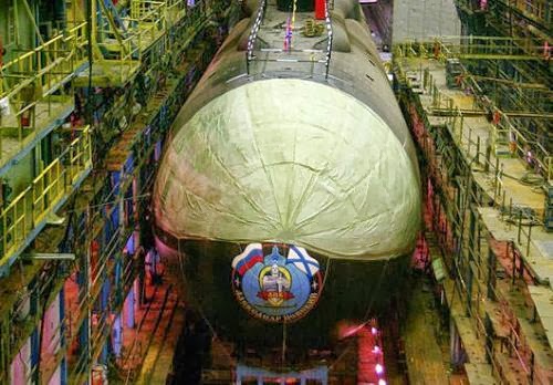 Suasana pembangunan kapal selam di Sevmash Suasana pembangunan kapal selam di Sevmash