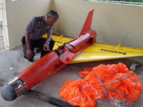 Pesawat Tanpa Awak Jatuh di Bintan Riau Pesawat Tanpa Awak Jatuh di Bintan Riau