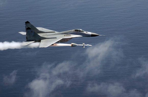 MiG-29 MiG-29