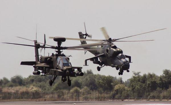 Apache dan Mi-35 Apache dan Mi-35