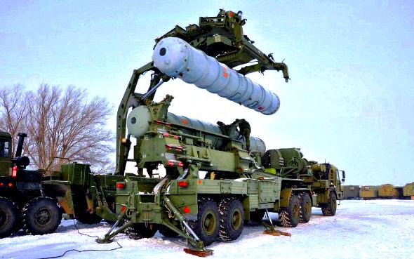 Sistem rudal pertahanan udara Rusia S-400