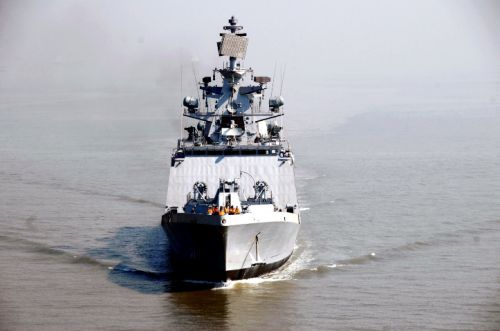 kapal cepat Angkatan Laut India
