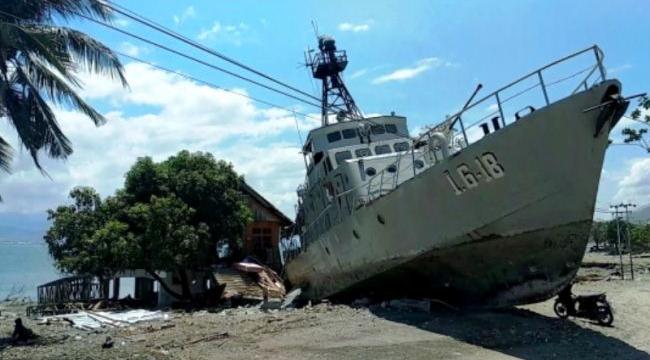KAL Andau terseret Tsunami KAL Andau terseret Tsunami