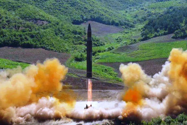 Rudal Hwasong-14 Rudal Hwasong-14