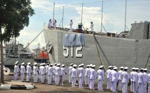KRI Teluk Semangka-512 Akhiri Masa Bakti KRI Teluk Semangka-512 Akhiri Masa Bakti