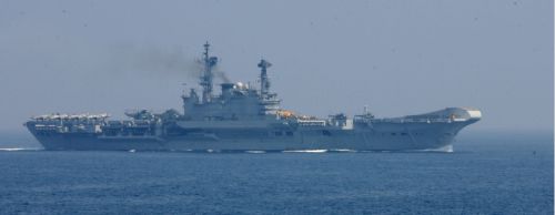 Kapal induk INS Vikramaditya Angkatan Laut India
