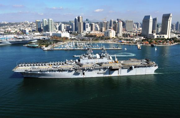 Kapal serang amfibi USS Makin Island AS