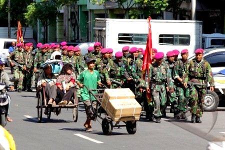 Gerak jalan marinir Gerak jalan marinir