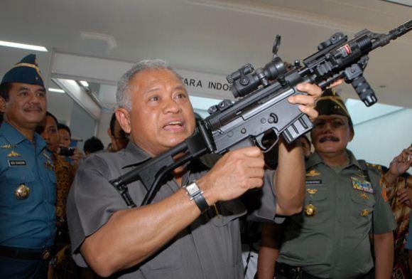 Menhan Purnomo Yusgiantoro Menhan Purnomo Yusgiantoro