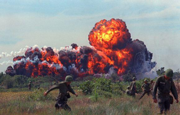 Bom napalm Vietnam Bom napalm Vietnam