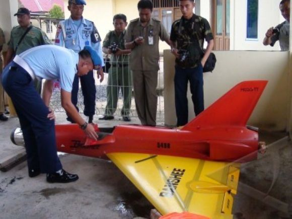 Pesawat Tanpa Awak Jatuh di Bintan Riau Pesawat Tanpa Awak Jatuh di Bintan Riau