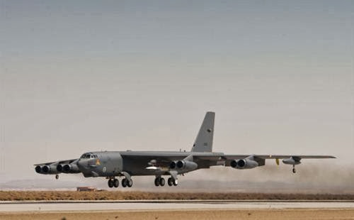 B-52 Stratofortress B-52 Stratofortress