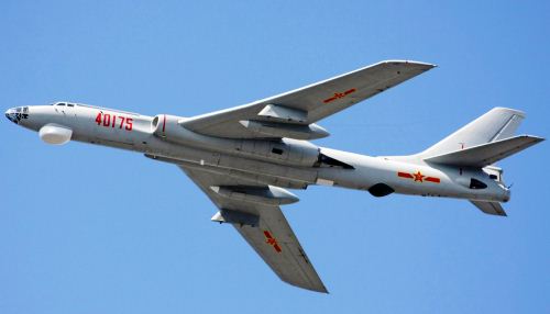 Pembom H-6K China Pembom H-6K China