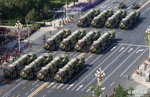 Rudal Balistik DF-31A Rudal Balistik DF-31A saat parade militer China