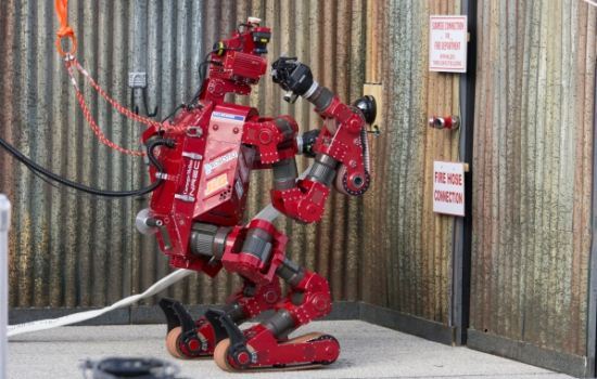 Robot humanoid Institut Robotika CMU
