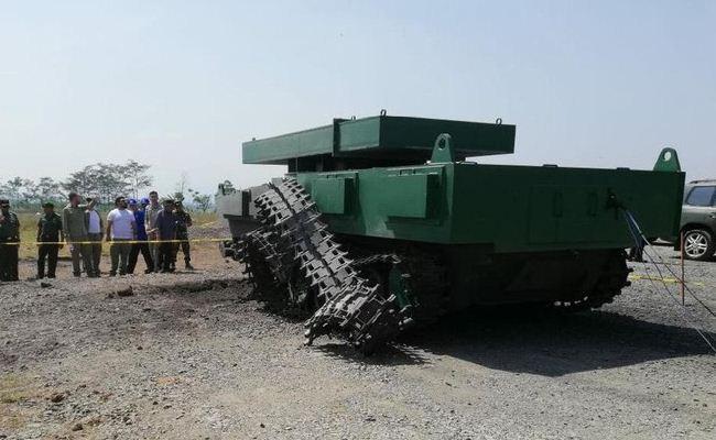 Uji coba peledakan tank tempur medium Pindad Uji coba peledakan tank tempur medium Pindad