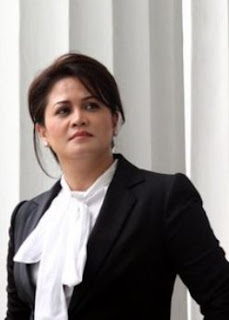 CONNIE RAHAKUNDINI BAKRIE PENGAMAT MILITER CONNIE RAHAKUNDINI BAKRIE