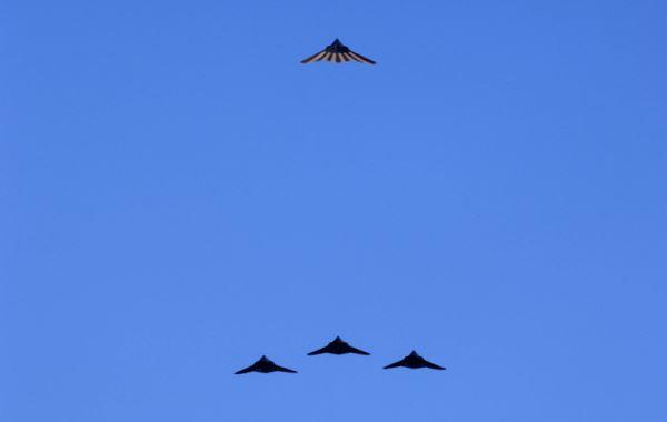 Empat F-117 Nighthawk Empat F-117 Nighthawk