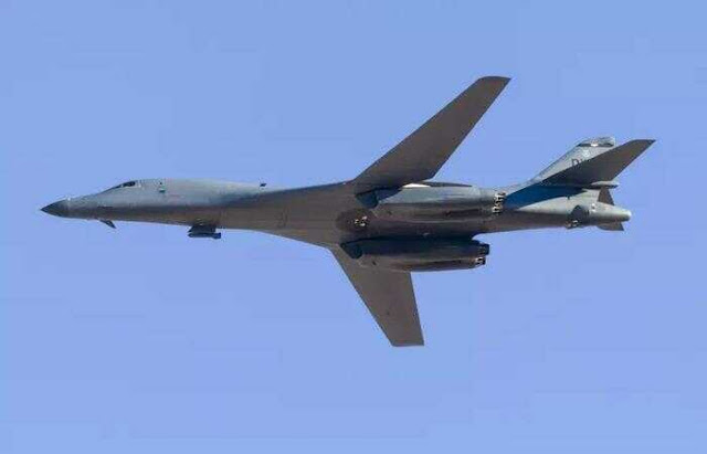 B-1B Lancer B-1B Lancer