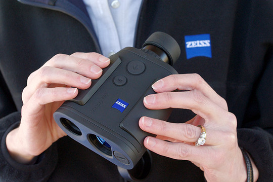 Pengintai Laser - Laser Range Finder Victory Zeiss 8x26 PRF