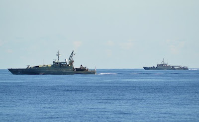 Dua KRI Patroli Bersama Dengan HMAS Pirie di Sekitar Laut Timor Dua KRI Patroli Bersama Dengan HMAS Pirie di Sekitar Laut Timor