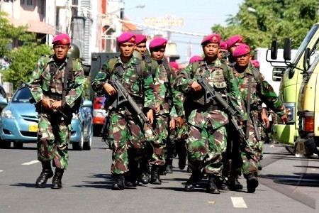 Gerak jalan marinir Gerak jalan marinir