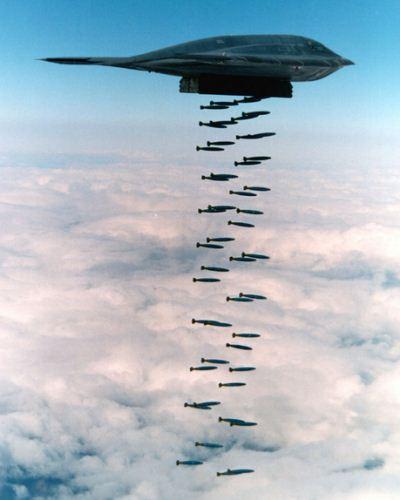 Pembom siluman B-2 Spirit Pembom siluman B-2 Spirit