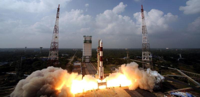 Ilustrasi peluncuran satelit China Ilustrasi peluncuran satelit China