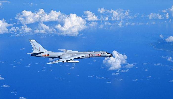 Pembom H-6K China Pembom H-6K China