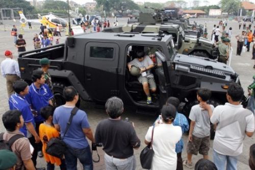 Rantis 4x4 Komodo PT Pindad Rantis 4x4 Komodo PT Pindad