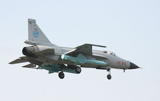 Jet tempur JF-17 Thunder buatan Cina dan Pakistan