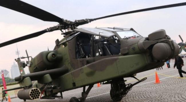 Apache AH 64E di Pameran Alutsista Monas Apache AH 64E di Pameran Alutsista Monas