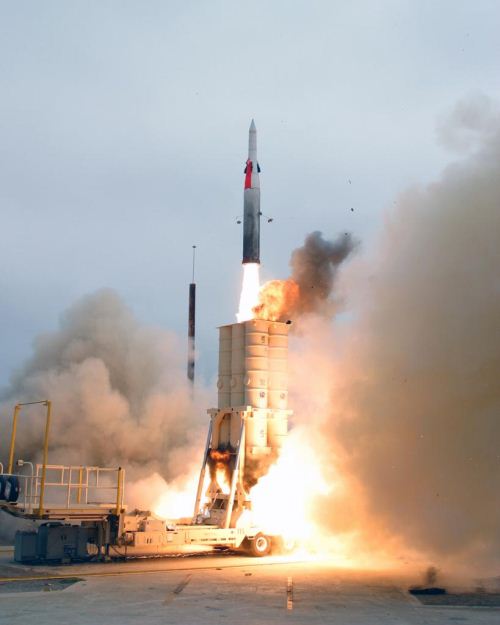 Sistem Pertahanan Rudal Arrow 3
