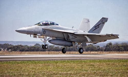 Boeing F/A-18E/F Super Hornet Boeing F/A-18E/F Super Hornet