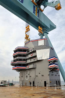 Pembangunan Island USS Gerald R. Ford