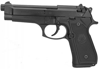 pistol terbaik