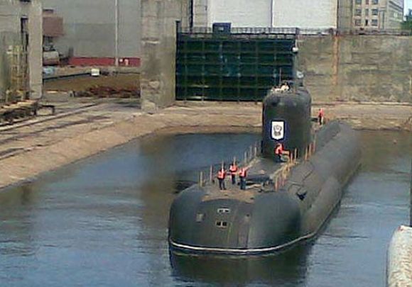 Kapal Selam Hidrogen pertama Rusia B-90 Sarov Kapal Selam Hidrogen pertama Rusia B-90 Sarov