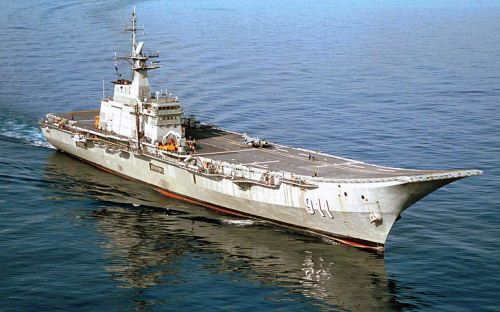 HTMS Chakri Naruebet